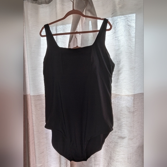 🆕 16 • Roots • Black Square Neck One Piece Swimsuit - Picture 4 of 7